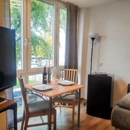 Studio Apartment Naehe Bahnhof In Freiburg Apartmán